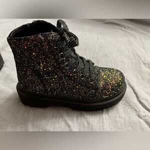 YRU SLAYR GLITTER BLACK PLATFORM BOOTS NWOB rave festival edc